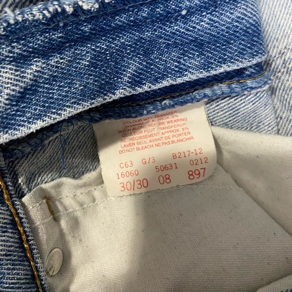 Vintage Levis jeans - Picture 4 of 4